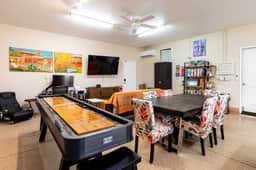 Relaxing Desert Escape for Friends and Families.
