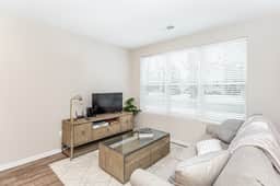Cozy and Modern Condo in Fargo #104