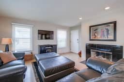 Mission Beach Family Haven: Ocean Views + Private Balconies + Garage