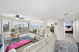 Breathtaking Oceanview Oceanside Oasis!