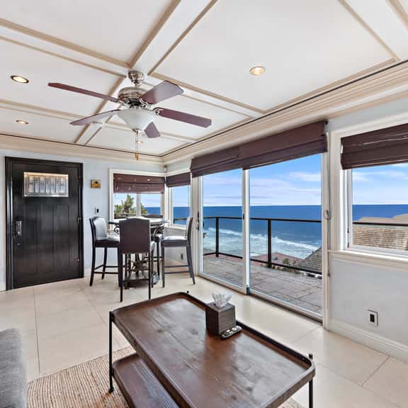 Ocean View Villa, walk to main beach, easy beach access - Image 1
