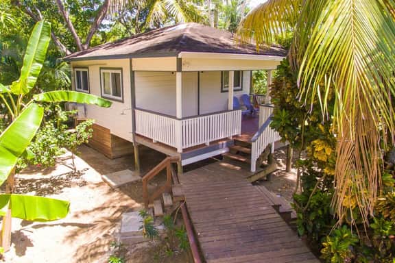 Sunnyside Bungalow 1 · Best snorkeling/diving on island 70yds off dock
