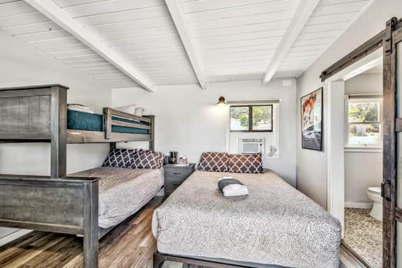 WWM 11 · WWM 11 Family Adventure bunk Yosemite Suite