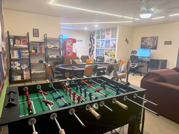 A Royal Oasis in the Desert with pool, spa and Epic Game Room!
