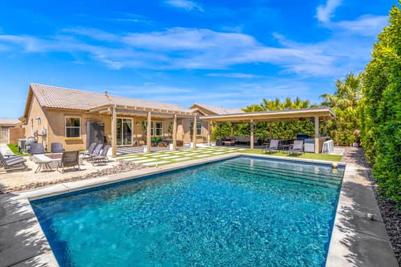 Beautiful Palm Desert Vacation Oasis.
