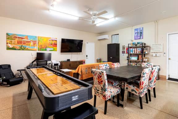 Relaxing Desert Escape for Friends and Families.