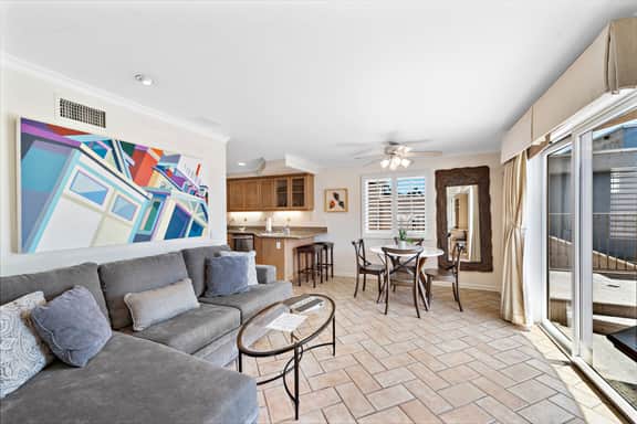 6 Ocean views, direct beach access Sunset Cove Laguna BCH (F)