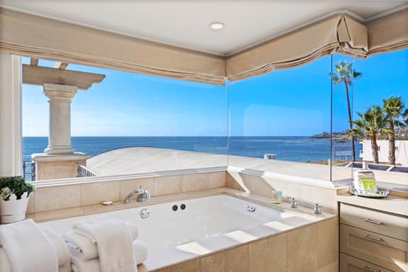 Majorca Surf, Swim, stroll to main beach. Rlx