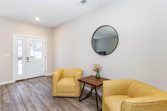 Cozy and Modern Condo in Fargo #104