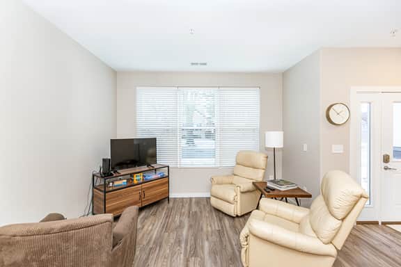Cozy, Charming Vacation Oasis Near Downtown Fargo.