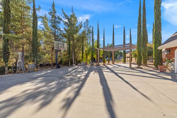 Vineyard Vista Retreat– Your Serene Getaway in Temecula