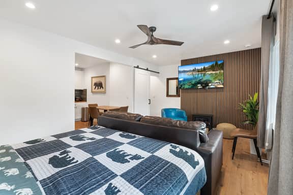 Charming Studio Retreat in Zephyr Cove #4