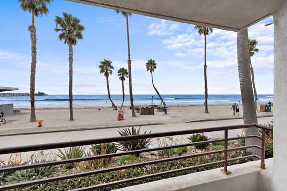 Breathtaking Oceanview Oceanside Oasis!