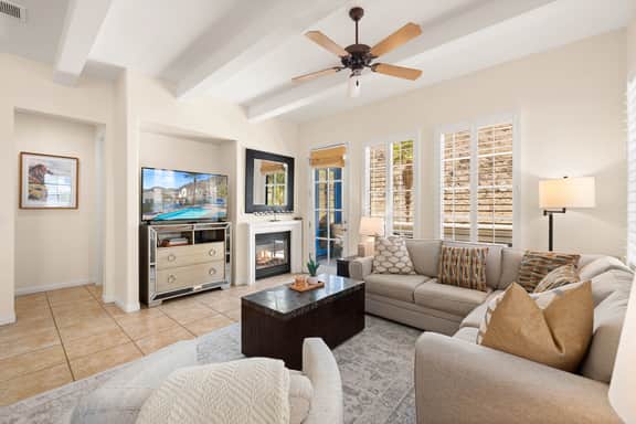 Family Friendly Legacy Villas Retreat- Mountain Views
