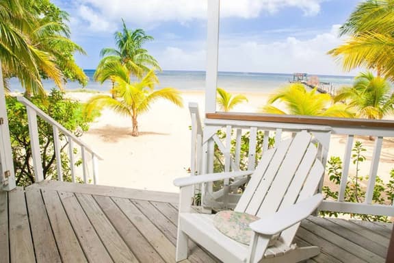 Dream Beach Home! Snorkel reef off 400' dock!